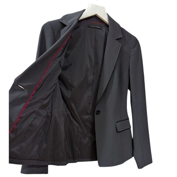 Elie Tahari Women's 2 Petite Single Button Wool Blazer in Grey with Black Trim - Picture 4 of 10